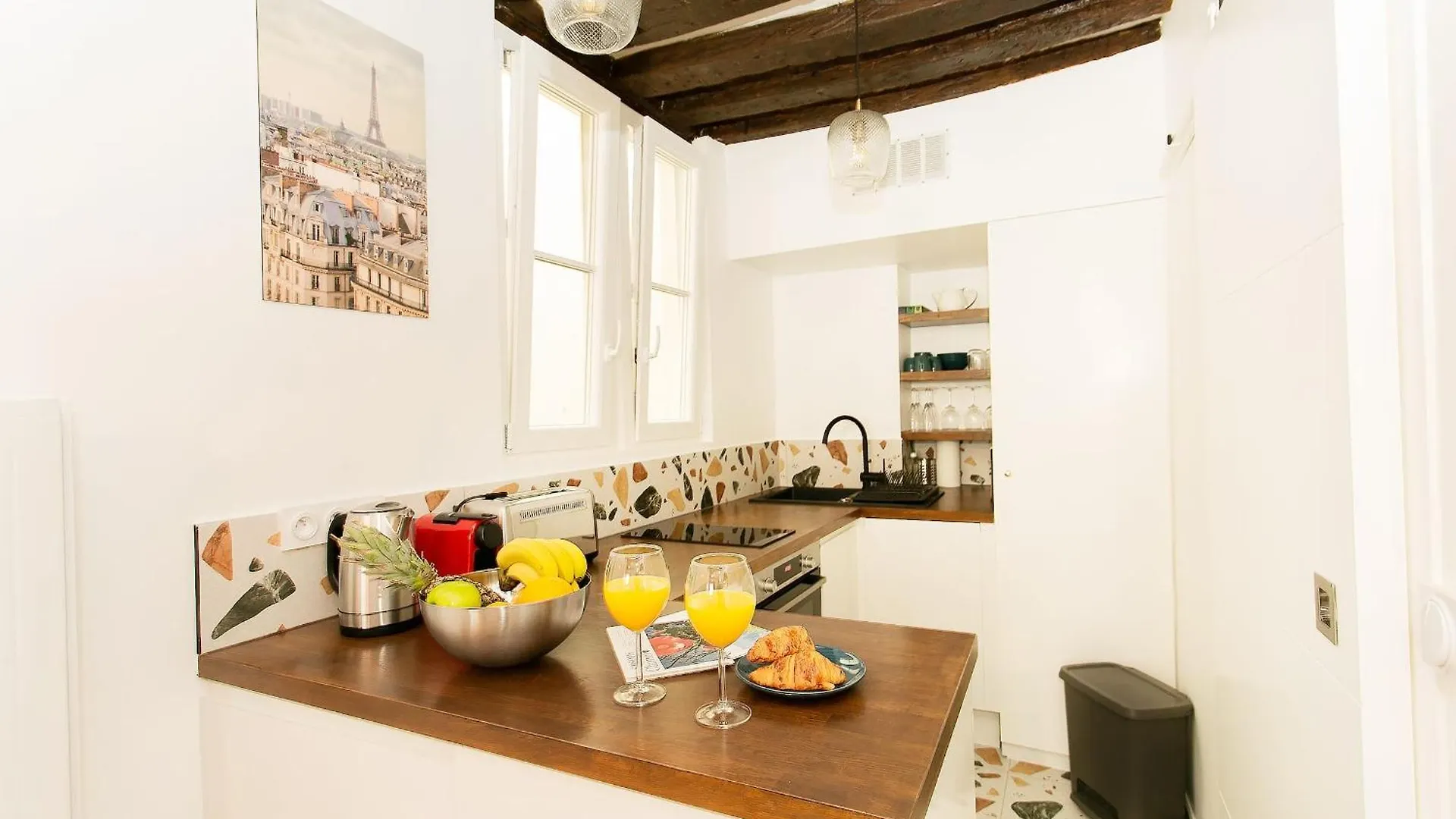 Ile Saint-Louis - Cityapartmentstay Paris France
