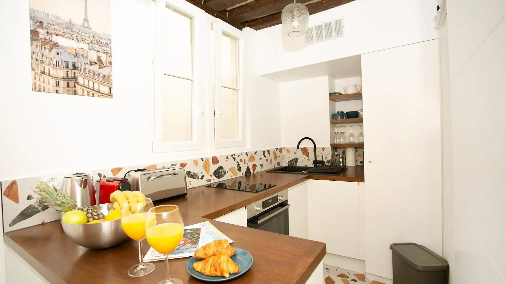 Ile Saint-Louis - Cityapartmentstay Paris