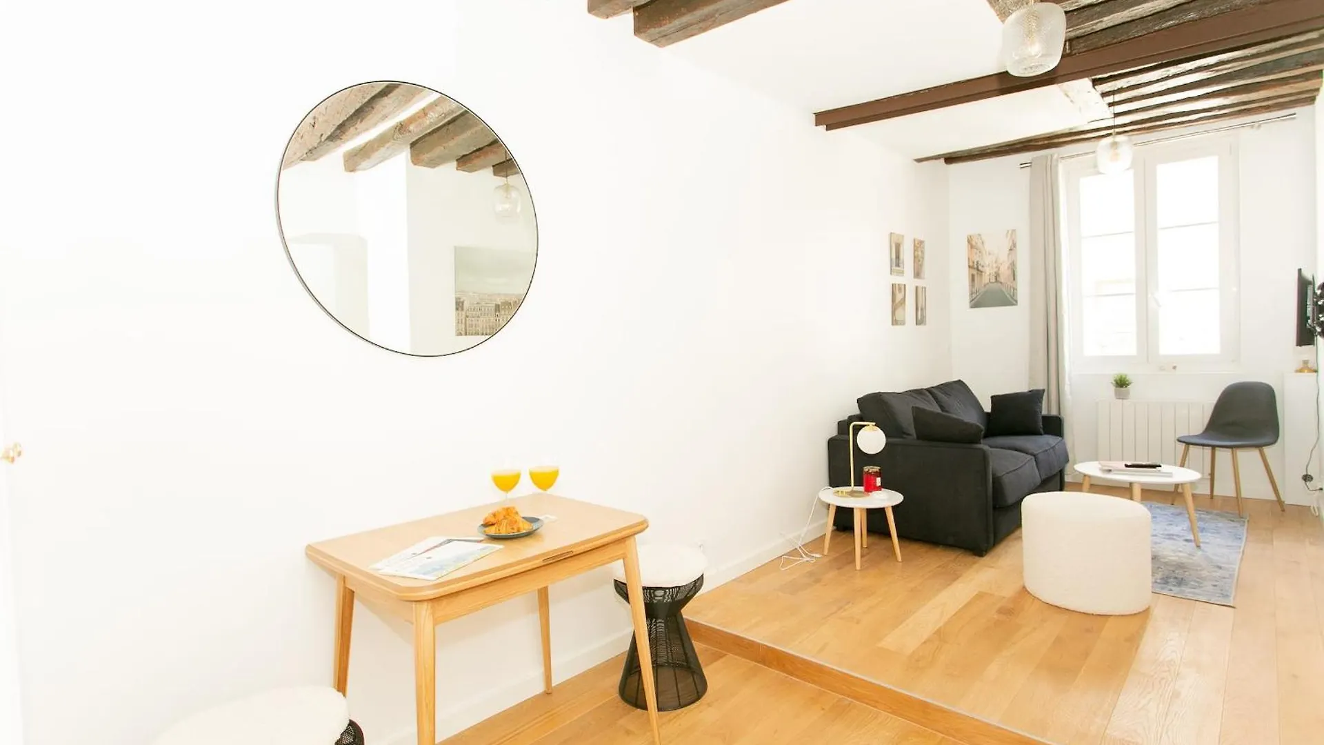 Ile Saint-Louis - Cityapartmentstay Paris Apartment